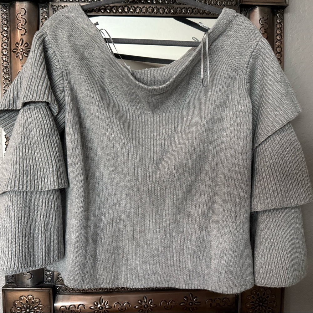 Endlessross Elegant Gray Knitwear